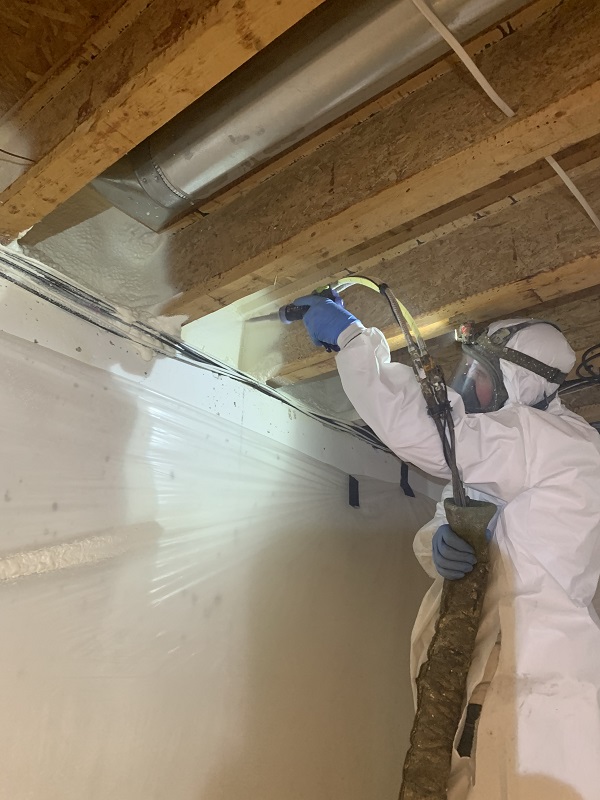 What You Should Look For When Hiring Spray Foam Contractors - Ecotelligent  Homes