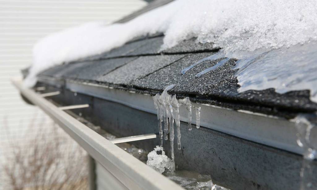 uneven snow melting on roof