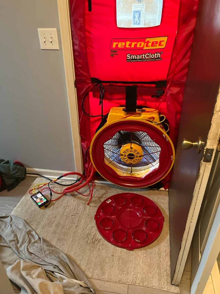 blower-door-test
