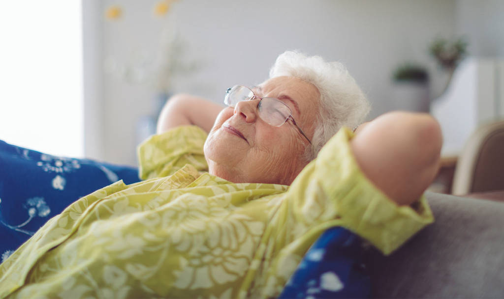 senior citizen cool at home